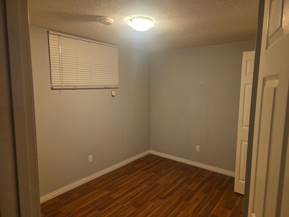 Southside Basement Suite 5