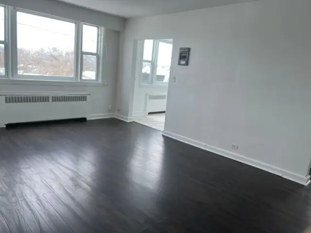 2 Bedroom Apt. $1,600/month in Trenton. Available Immediately!