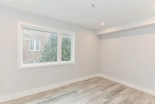 2 Bedroom Student Rental in Long Term Rentals in Kitchener / Waterloo - Image 7