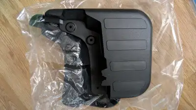 Had to buy full set even though only needed rear. Brand NEW, comes with bolts