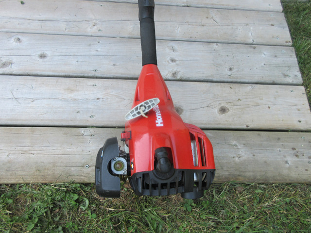 Grass trimmer in Lawnmowers & Leaf Blowers in Charlottetown - Image 2