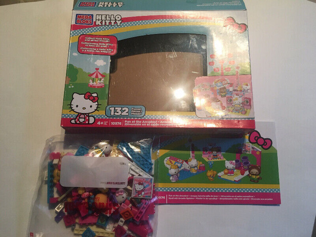 Hello Kitty Mega Blocks 132pcs Enfants 10974 Figurines dans Jouets et jeux  à Laval/Rive Nord - Image 4