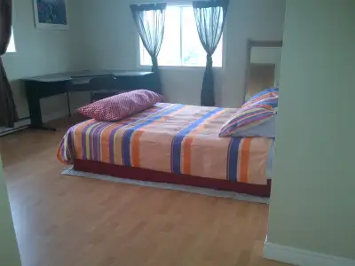 ROOM FOR RENT AVAILABLE TODAY