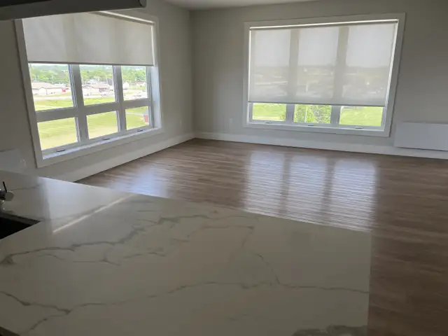 Great Stratford Location ! Mature tenant building - Shorefront in Long Term Rentals in Charlottetown - Image 9