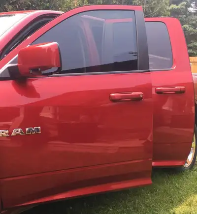 $200 Each Door Includes Window. Off A RAM SPORT With Only 168,800 klms On It. All 4 Doors Are In Exc...