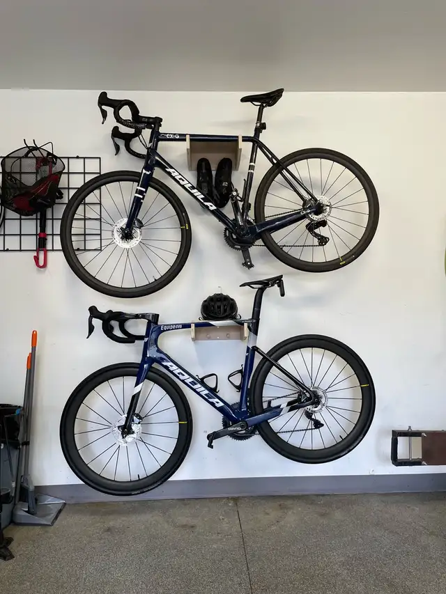 Wall mounted bike racks