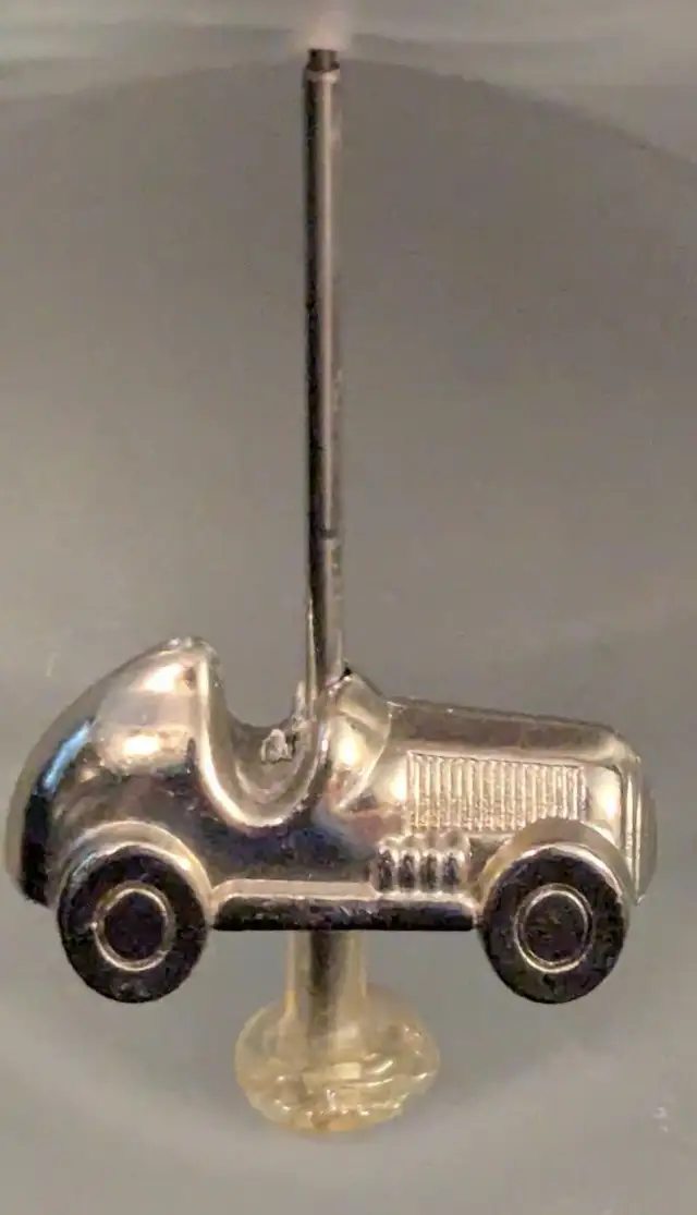 Vtg Frosted Glass Monopoly Collectible Coffee Mug w/3D Race Car! in Arts & Collectibles in London - Image 3