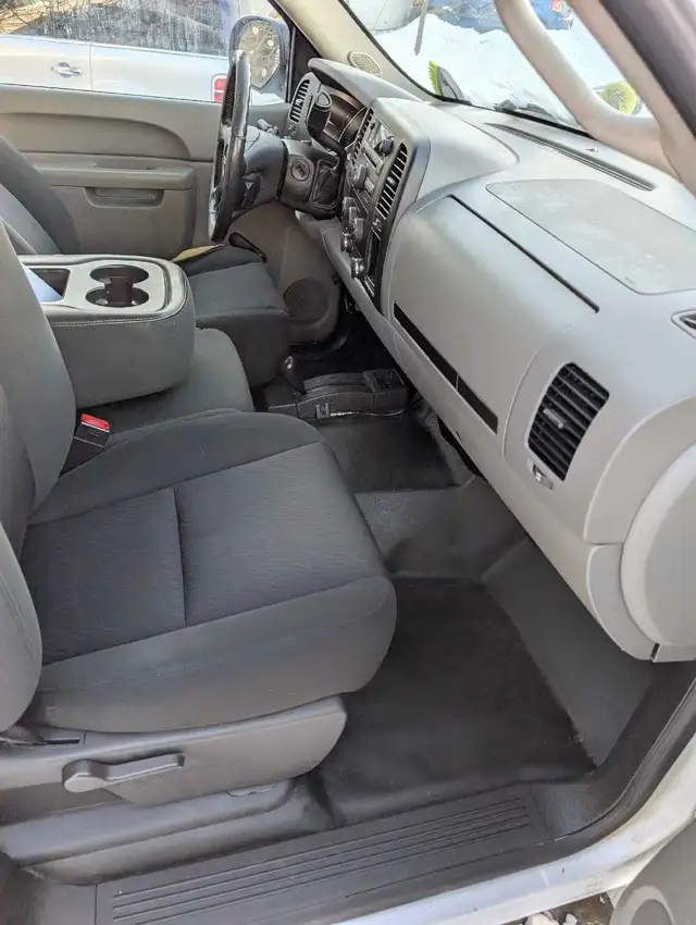Interior detailing 404851274359787524