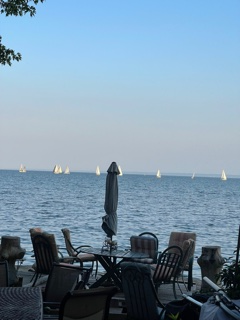 ROOM FOR RENT 1 AUGUST (ONE PERSON) FULLY TASTEFULLY FURNISHED IN OUR LAKEFRONT EXECUTIVE HOME BRONT...