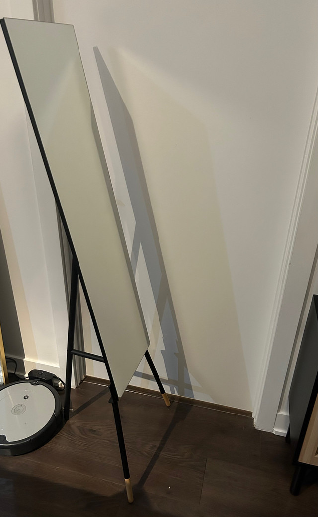 Standing mirror black  in Home Décor & Accents in City of Toronto - Image 4