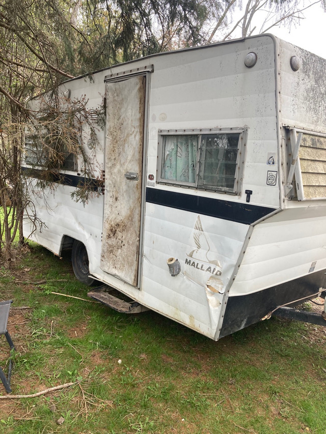 Rare retro 1972 mallard vintage small camper trailer lightweight in Park Models in Barrie