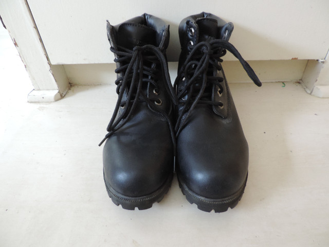 Men's Size 6.5 (Women's Size 8) Boots in Men's Shoes in Winnipeg - Image 3