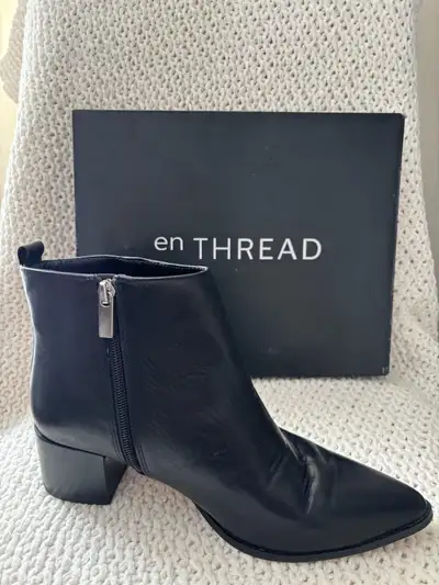 En Thread leather Boots, View more