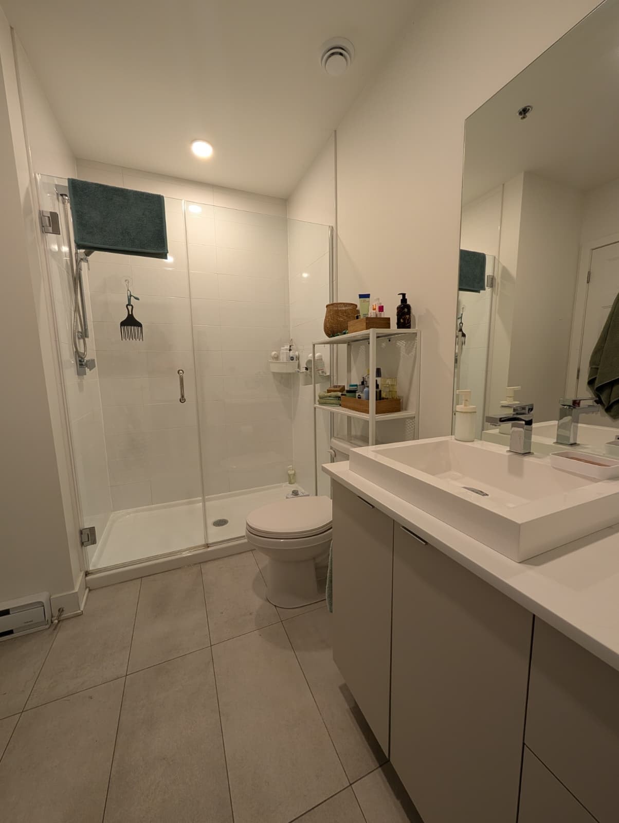 Beautiful 3 1/2 LaSalle. Built in 2021. 5 appliances included — photo 3