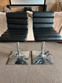 Set of TWO (2) kitchen island/bar stools.  $100/set