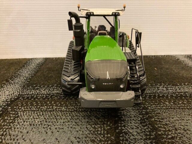 *WOW* 1/32 FENDT 1167 VARIO MT Farm Toy Tractor in Toys & Games in Regina - Image 3