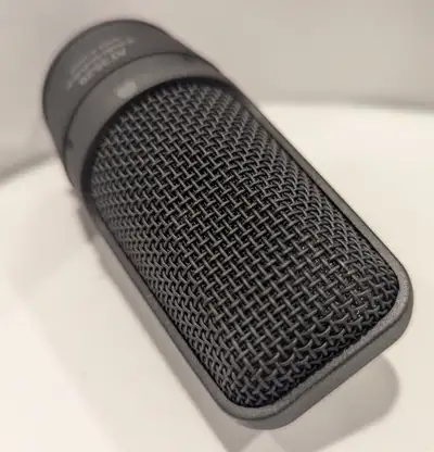Tested and fully working. Cardioid Electret Condenser Microphone. With box, pouch, mic mount and eph...