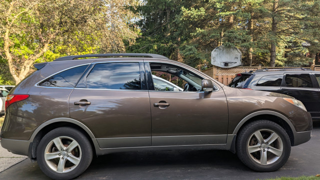 2010 Hyundai Veracruz - 7-seater - GREAT FAMILY CAR in Cars & Trucks in Mississauga / Peel Region - Image 2