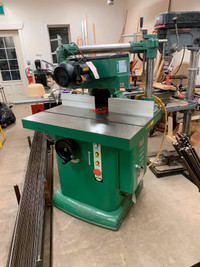 Wood Shaper with Feeder