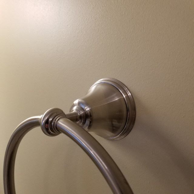 Towel Ring in Home Décor & Accents in City of Toronto - Image 3