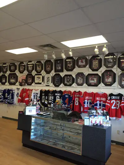 NHL, MLB & NFL Autographed Pictures, View more