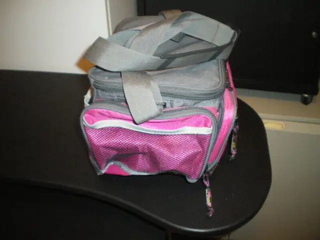 Sac de peche in Fishing, Camping & Outdoors in Drummondville - Image 3