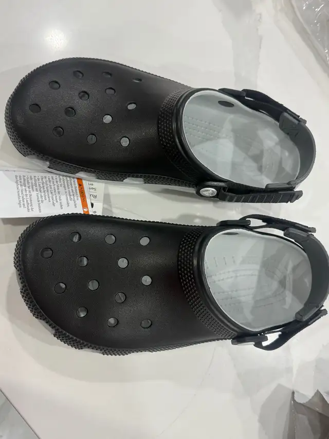 Crocs new Unisex Classic Turbo Clog in Men's Shoes in Oakville / Halton Region - Image 2