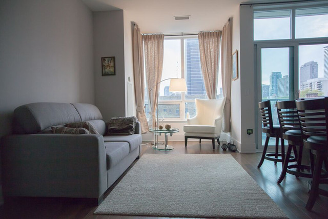 2BR+2WR condo near Wellesley subway in Long Term Rentals in City of Toronto
