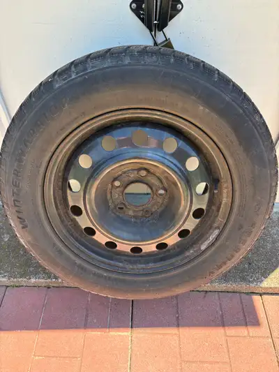 Used set of 4 Winter Warrior winter tires with rims. Previously used on Dodge Journey. 225/65R17 102...
