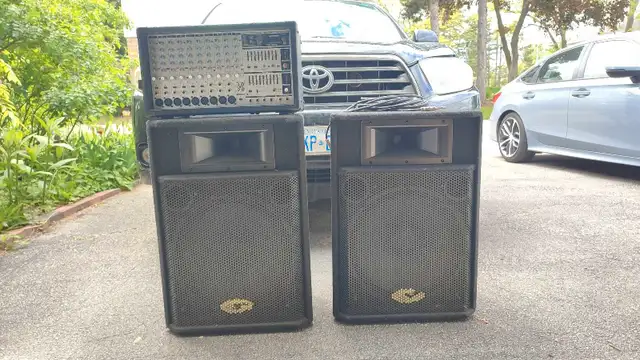 Behringer PMX2000 PA system and two speakers dans Équipement pour DJ et sonorisation dans Région de Mississauga/Peel - Image 2