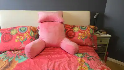 Grand coussin de lecture avec appui tête , View more