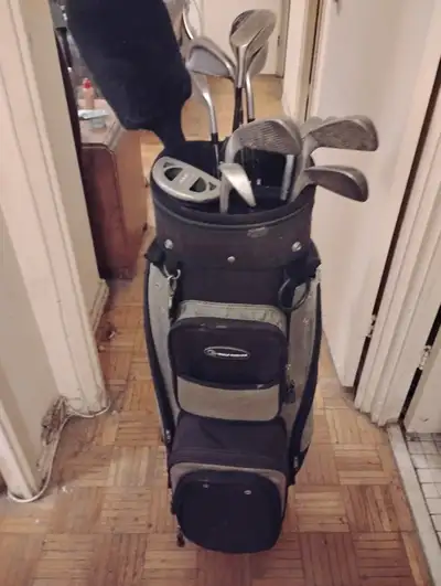 Right Handed Golf Clubs (Titleist), View more
