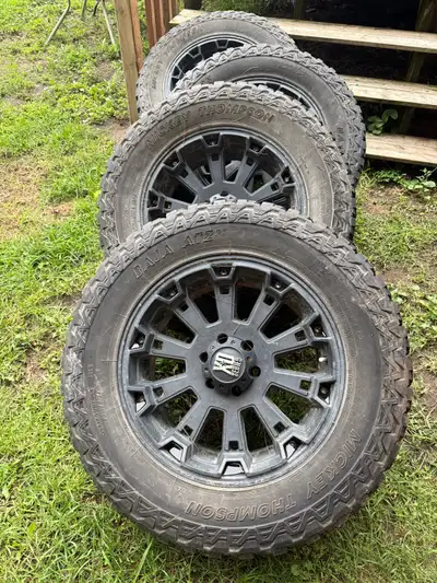 Thompson Baja ATZ P3s, size 35×12.50R20LT, mounted on 20” XD Series wheels. Less than 10k on tores....
