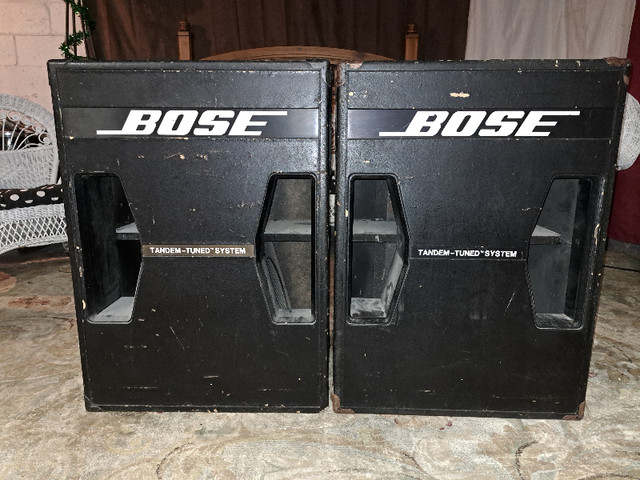 BOSE 302 and BOSE 402 speakers in General Electronics in Norfolk County