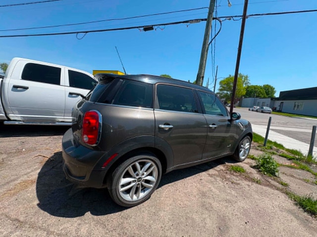 Mini Cooper S Contryman AWD $5995. Rusty 450-820-0550 — photo 4