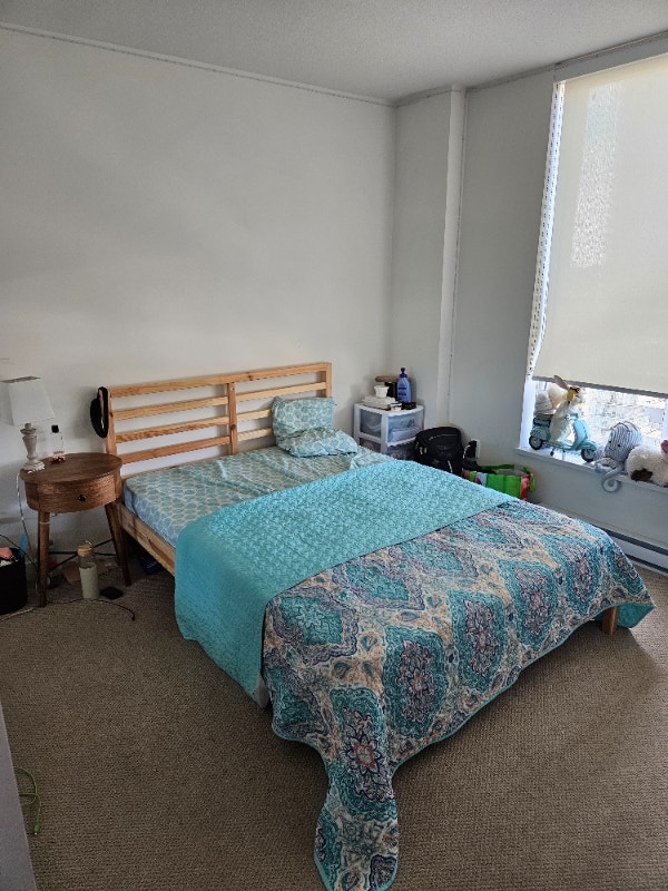 Shared room available in 2 bedroom apartment. Room Rentals & Roommates Delta/Surrey/Langley