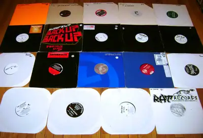 Collection de 19 vinyles UK GARAGE et 2 STEP, View more