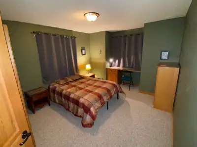 Please read the entire ad. If this message is up the room is available. Please send your cell number...