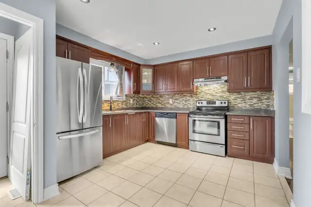 House for rent near Bramlea city centre Brampton in Long Term Rentals in Mississauga / Peel Region - Image 6