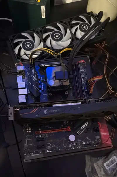 B450 GAMING PLUS/32GB RAM/256GB NVME/GPU/AIO COOLER/RYZEN 5 1600, View more
