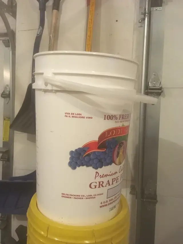 23 litre food grade pails