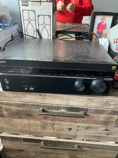 I'm selling a Sony Amplifier plus Bose 601 and 301 speakers, known for its robust audio performance...