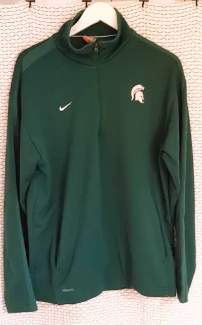 Men's size large Nike Michigan State Spartans zip up pullover. Spartans green with white logos. Exce...
