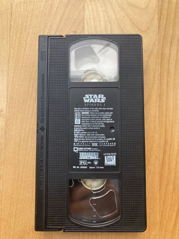 Cassette VHS Tape Star Wars Episode 1 dans CD, DVD et Blu-ray  à Ville de Montréal
