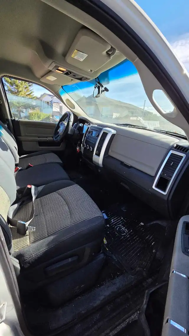 Dodge Ram 2011581029082632048641