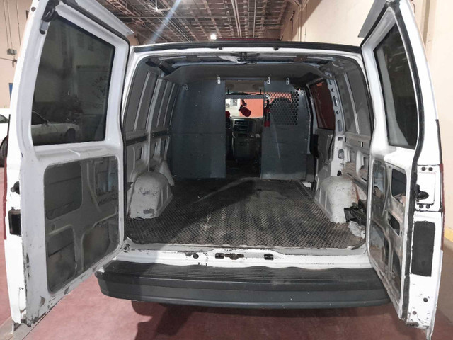 2003 Chevy AstroVan  in Cars & Trucks in City of Toronto - Image 3