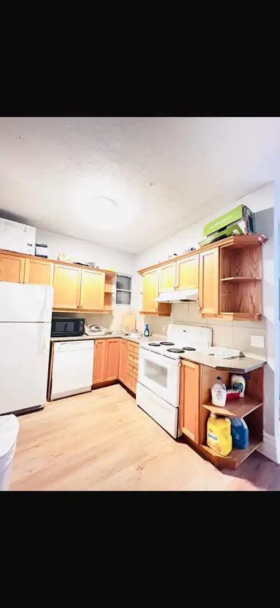 room for rent at Kensington Market