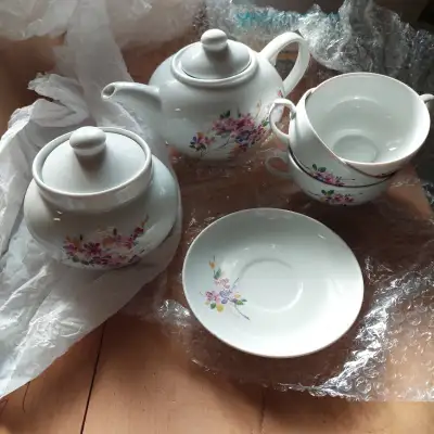 Tea set for 6 persons, 14 items, new, in original box