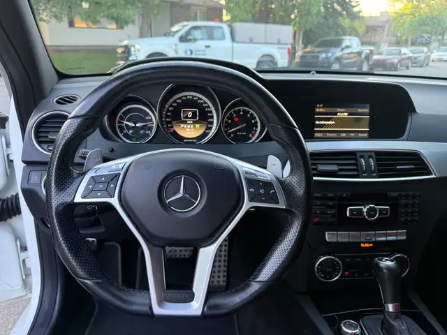 2012 C63 AMG ‘Red Interior518514830235422726