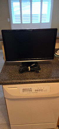 Dell 23 inch Full HD Widescreen LCD Flat Panel Monitor